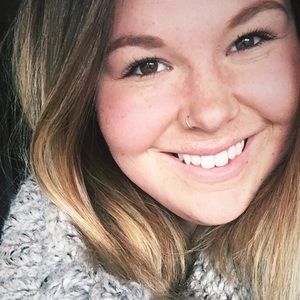 Meet your Posher, Hope